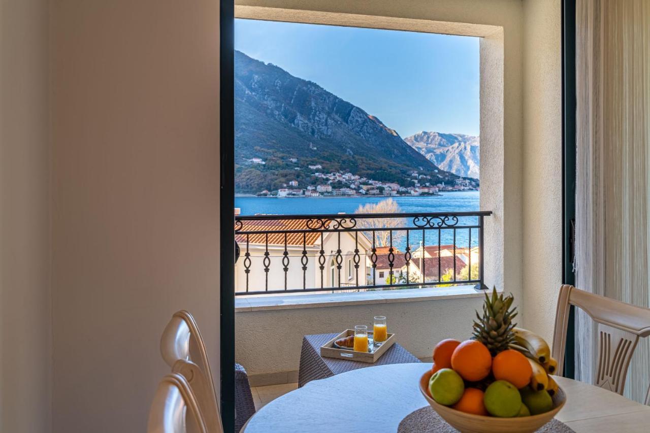 Boka View Luxury Suite - With Free Garage Parking 코토르 외부 사진
