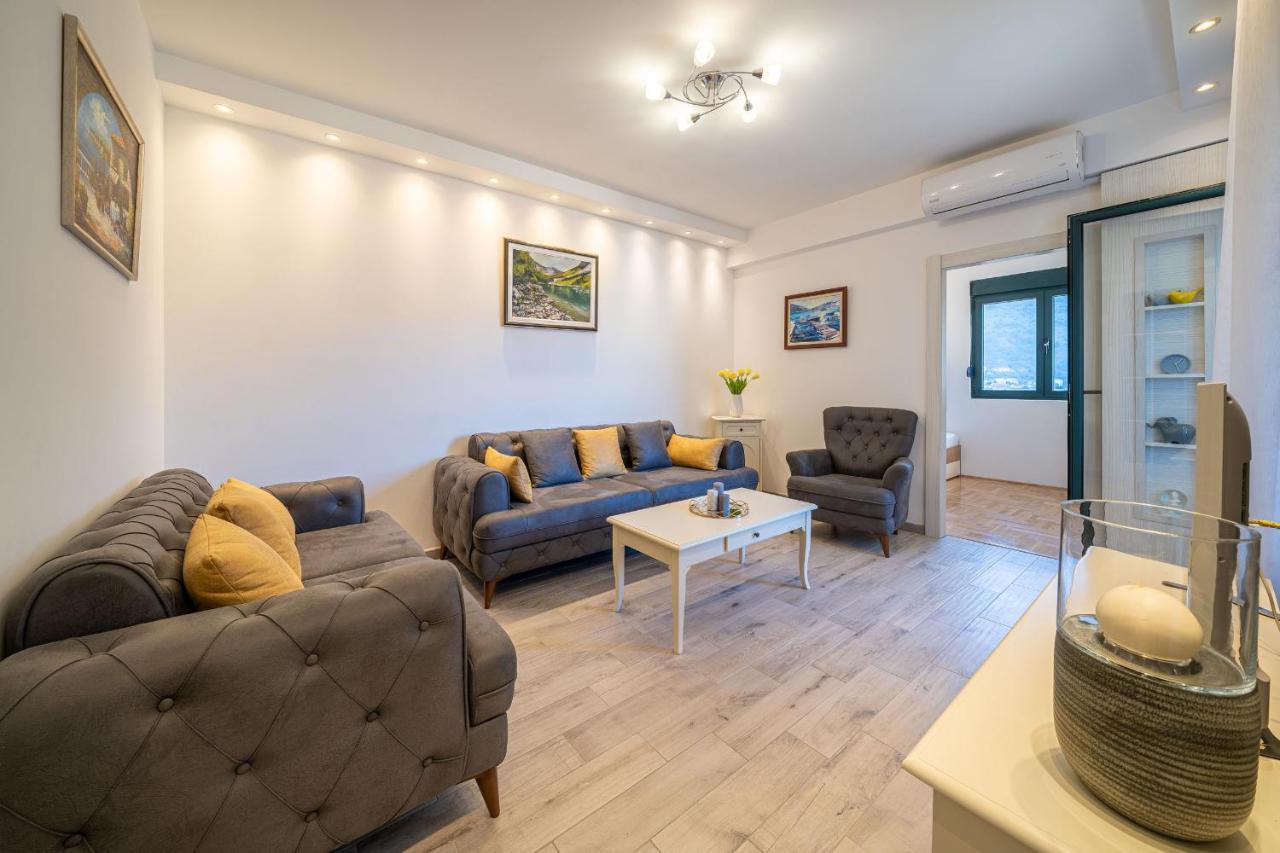 Boka View Luxury Suite - With Free Garage Parking 코토르 외부 사진