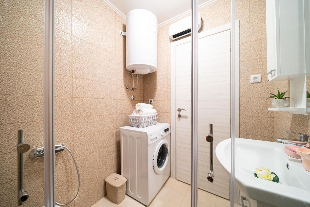 Boka View Luxury Suite - With Free Garage Parking 코토르 외부 사진