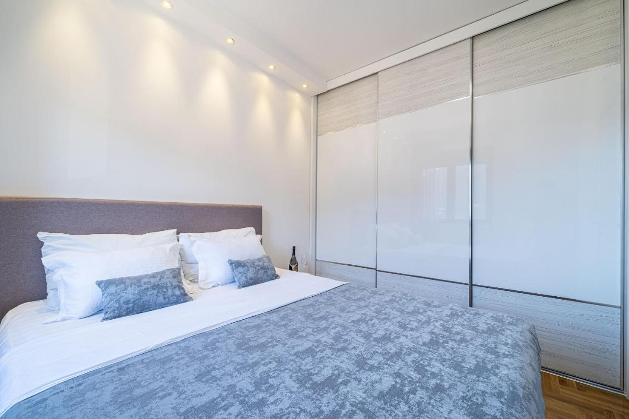 Boka View Luxury Suite - With Free Garage Parking 코토르 외부 사진